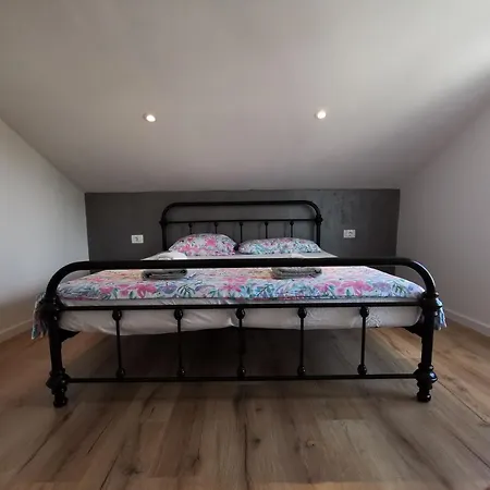 Comfortable For 10 *